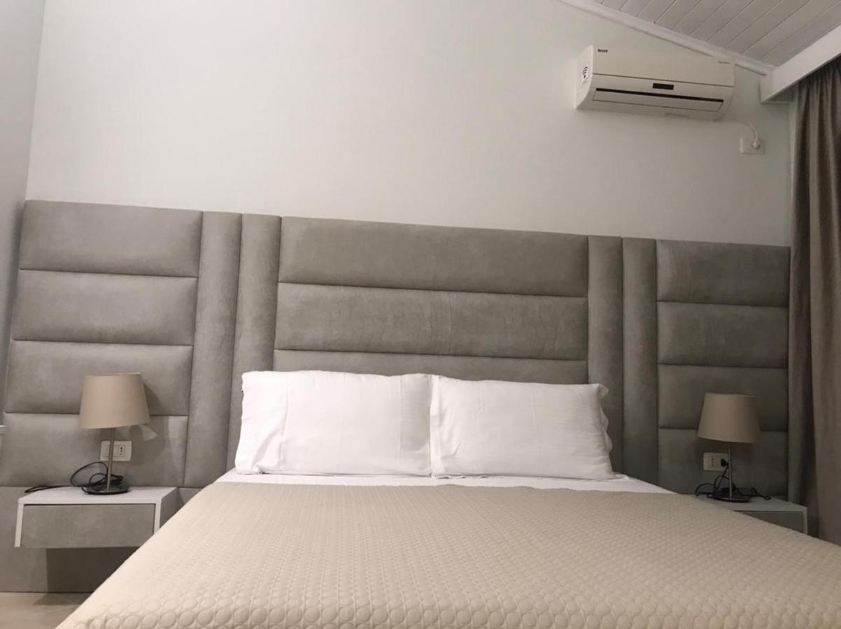 Hotel Relax Dhërmi Eksteriør billede
