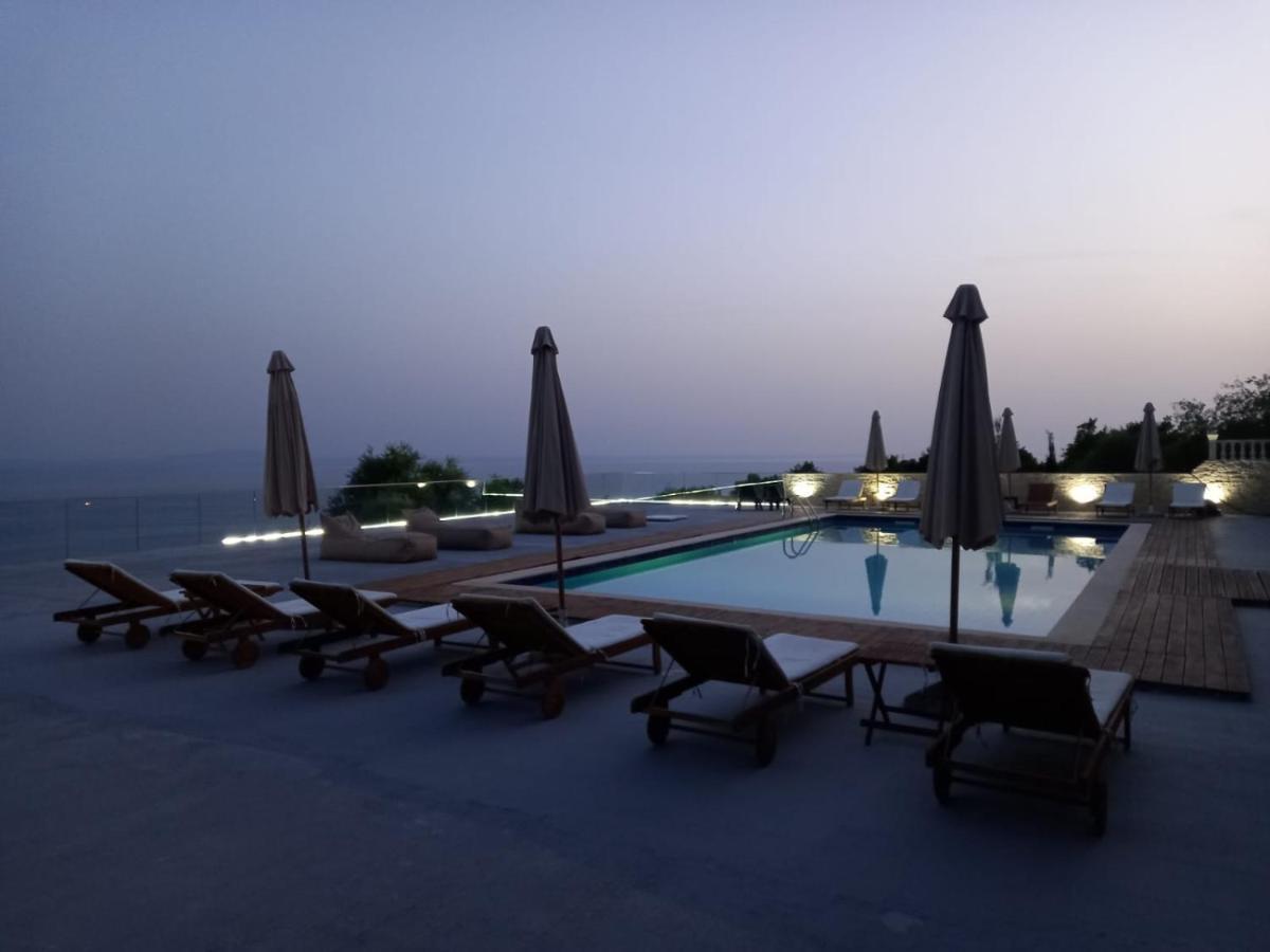 Hotel Relax Dhërmi Eksteriør billede