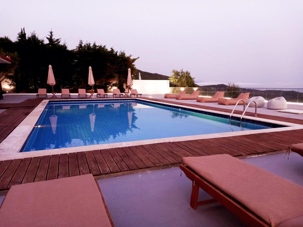 Hotel Relax Dhërmi Eksteriør billede