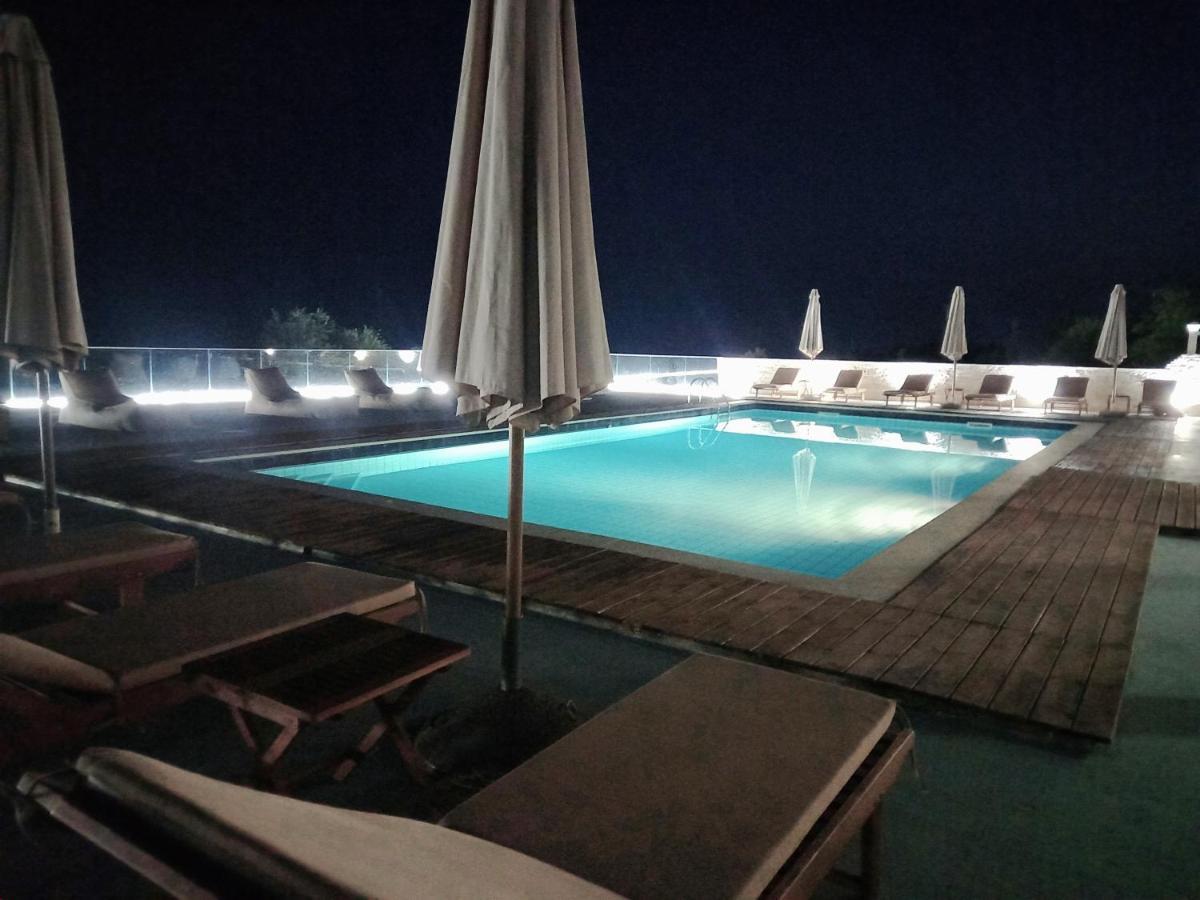 Hotel Relax Dhërmi Eksteriør billede