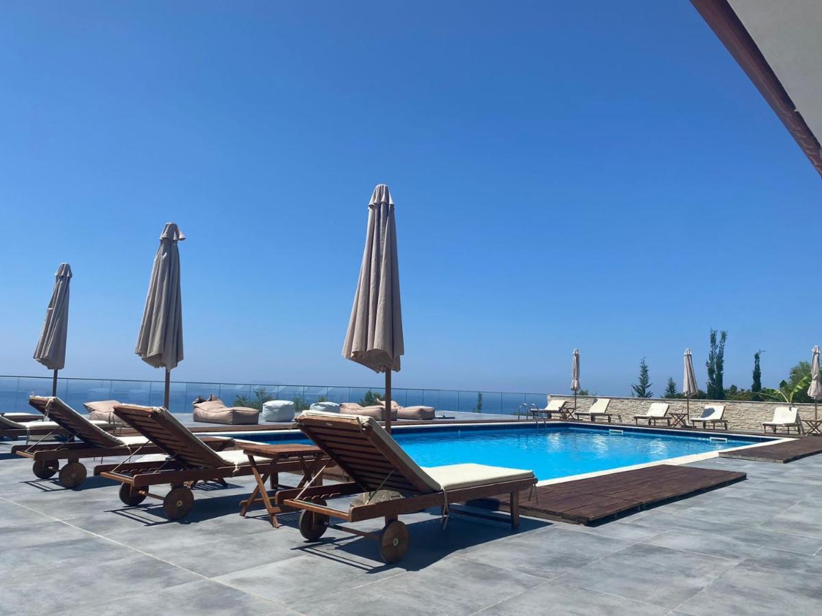 Hotel Relax Dhërmi Eksteriør billede